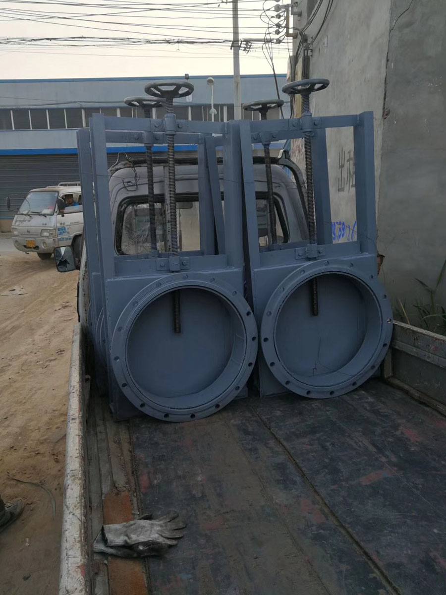 机闸一体钢羞羞漫画网址