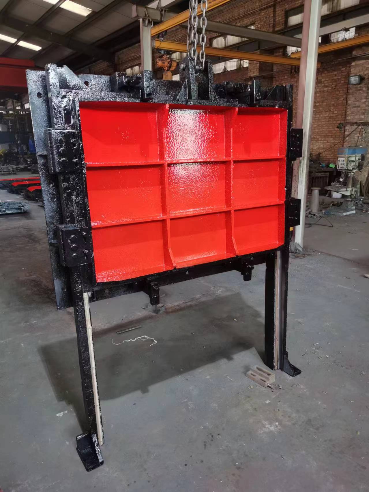 铸铁镶铜羞羞漫画网址